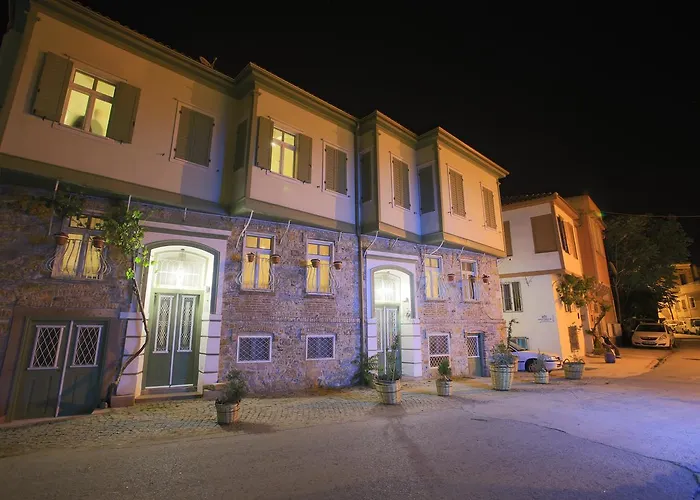 Podemos Otel Ayvalı