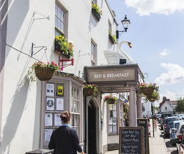 The Swan Hotel Thornbury 