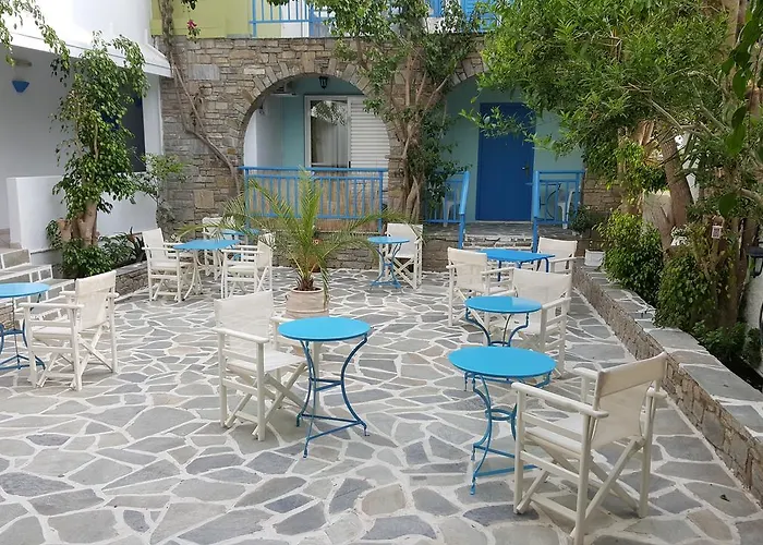 Aratos Hotel Parikia 
