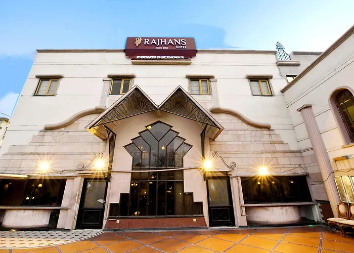 Rajhans Hotel Mumbai