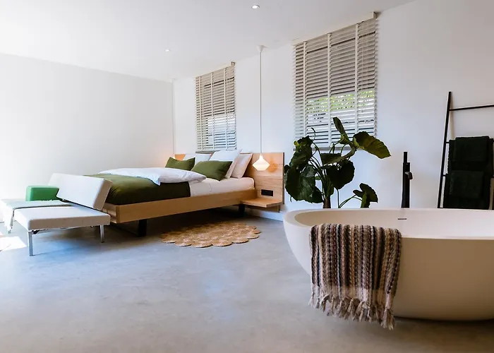 Loftnes Hotel