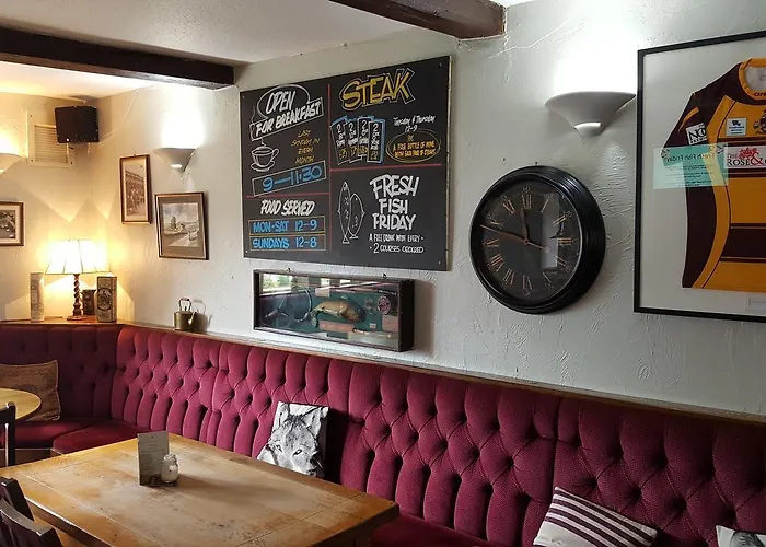 The Rose And Crown Hotel Huddersfield
