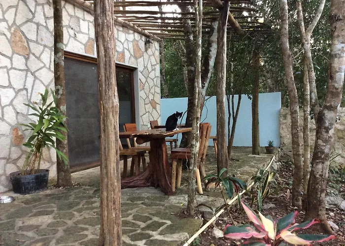 Bed and Breakfast Escarabajo Rojo Tulum