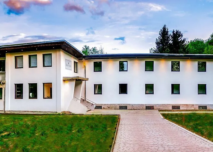 DAS TANN rooms&wine Thale