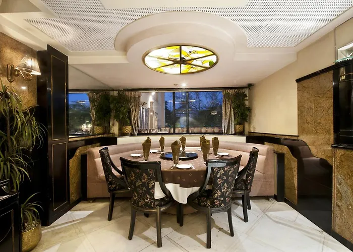 Rajhans Hotel Mumbai