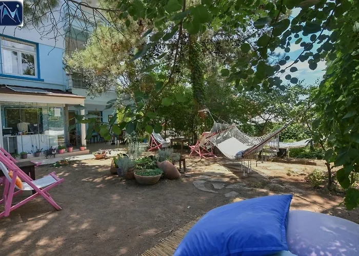 Mavi Pension Ayvalı