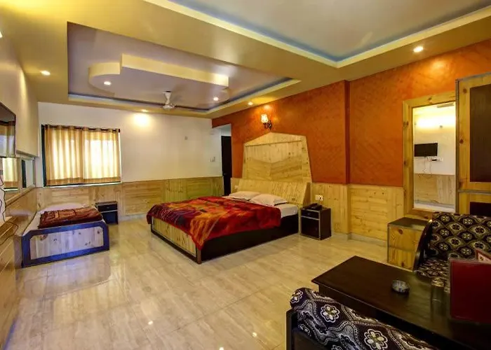 Hotel New Paramount Manali 