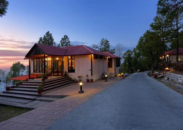 Arcadian Blue Pines Hotel Murree