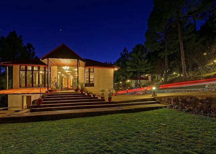Arcadian Blue Pines Hotel Murree