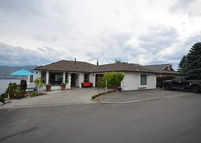 Bella Luna Bed And Breakfast West Kelowna