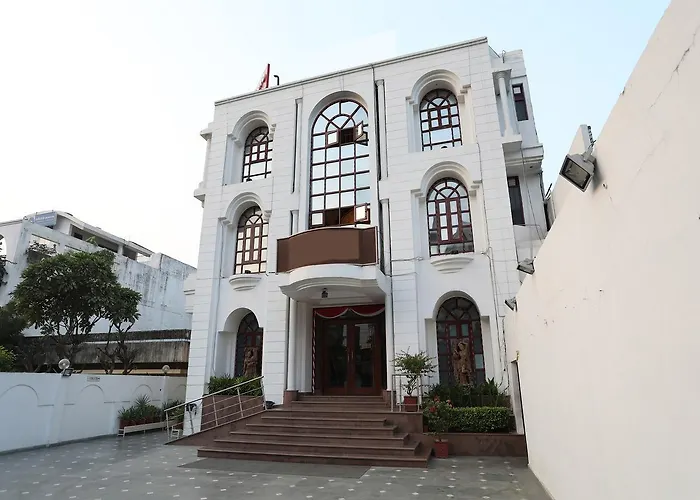 Hotel Bandhan Lucknow