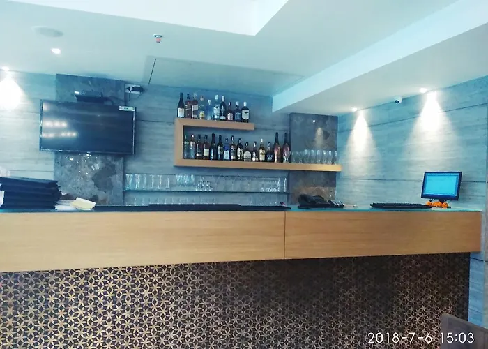 Hotel Vista Inn Navi Mumbai