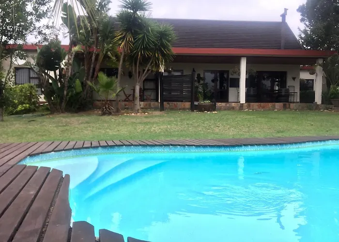 Cheetah Lodge Guest House Hartenbos