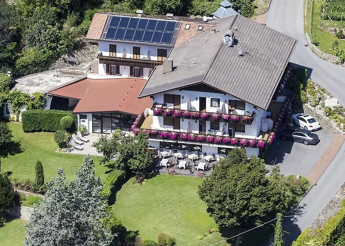 Hotel Schoenblick Naturns