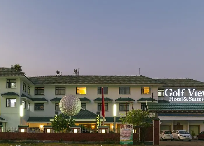Golf View Hotels & Suites Nedumbassery