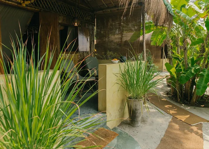 Palm Grove Beach Resort Mandrem