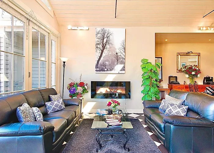 Kurrajong House Bed & Breakfast Launceston