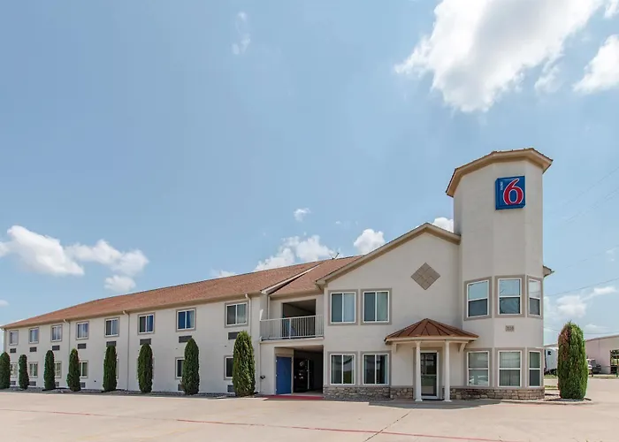 Motel 6-Hutchins, Tx