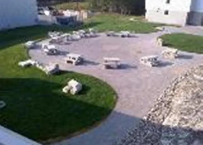 Residence & Conference Centre - Sudbury West