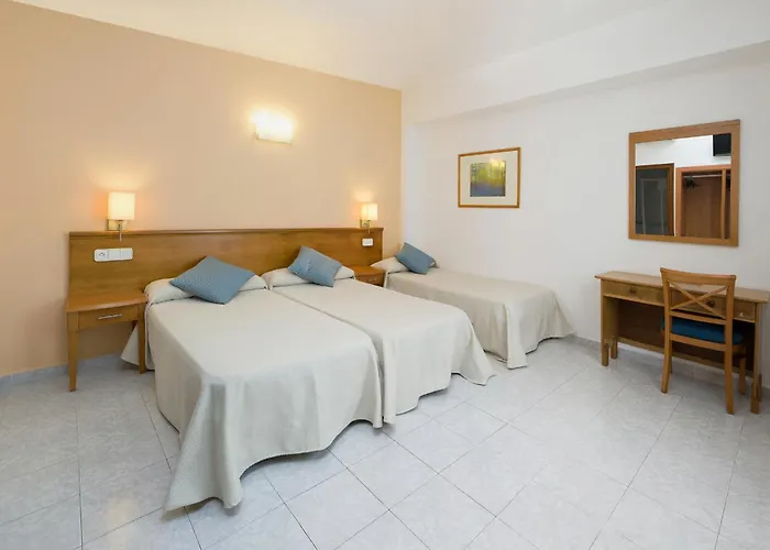 Hostal Mallorca San Antonio 