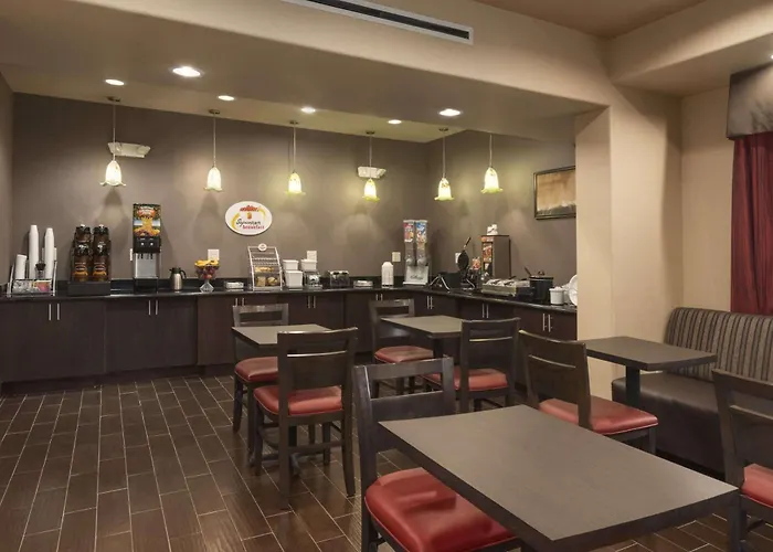 Super 8 By Wyndham Karnes City