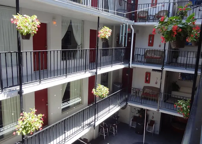 Rooftop Resort - Clothing Optional - Adult Only Hollywood