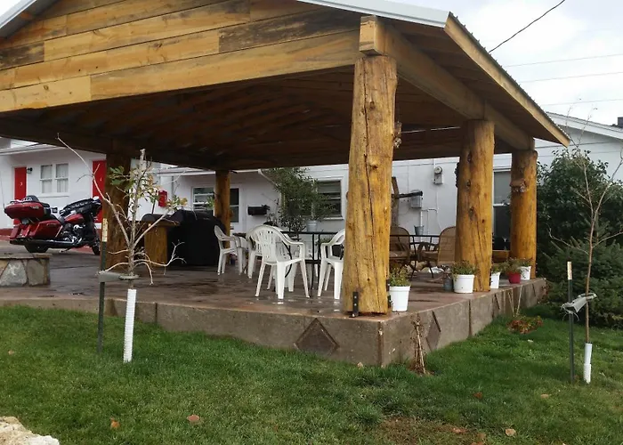 Rocket Motel Custer
