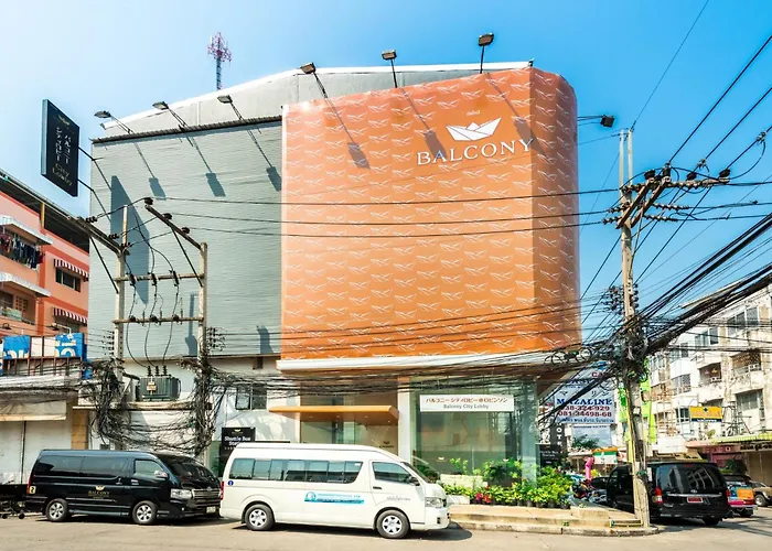 Laemtong Serviced Apartment Si Racha