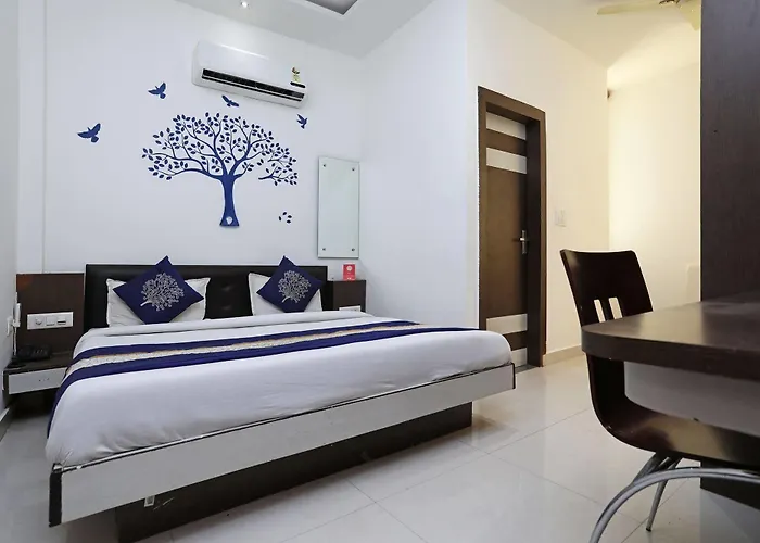 Hotel Riviera Agra 