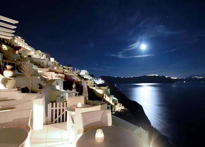Prime Suites Oia