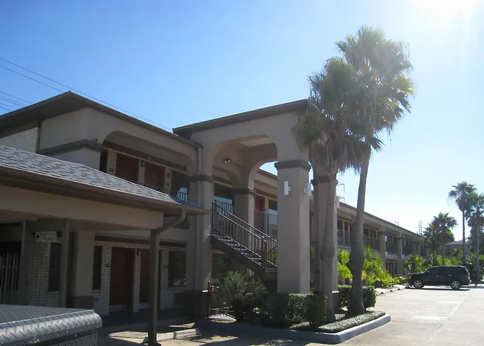Oxford Inn And Suites Nasa Webster