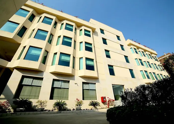 The Lalit Traveller- Airport Hotel Jaipur