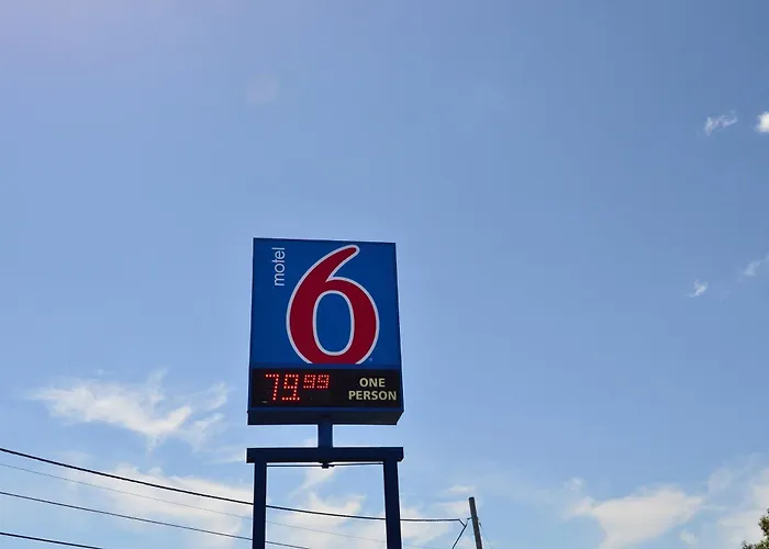 Motel 6-Danvers, Ma - Boston North