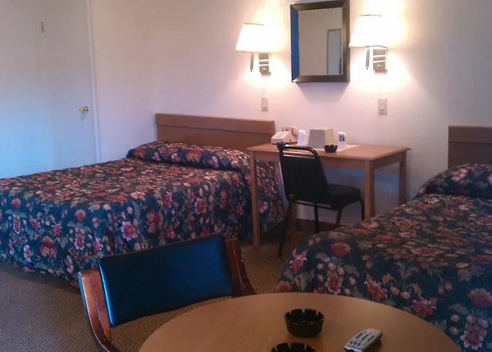 Americana Inn Farmingdale
