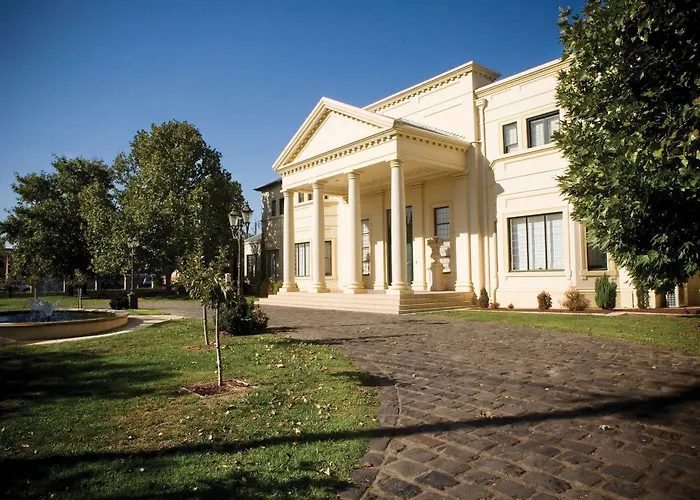 The Carrington Hotel Shepparton