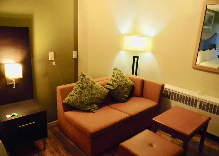 American Plaza Motel London
