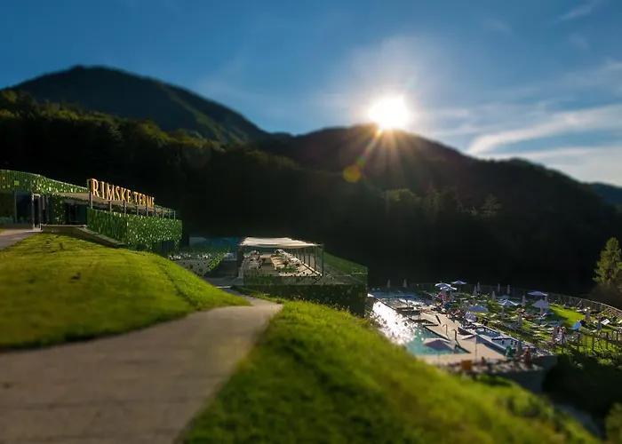 Rimske Terme Resort - Hotel Zdraviliski Dvor Rimske Toplice