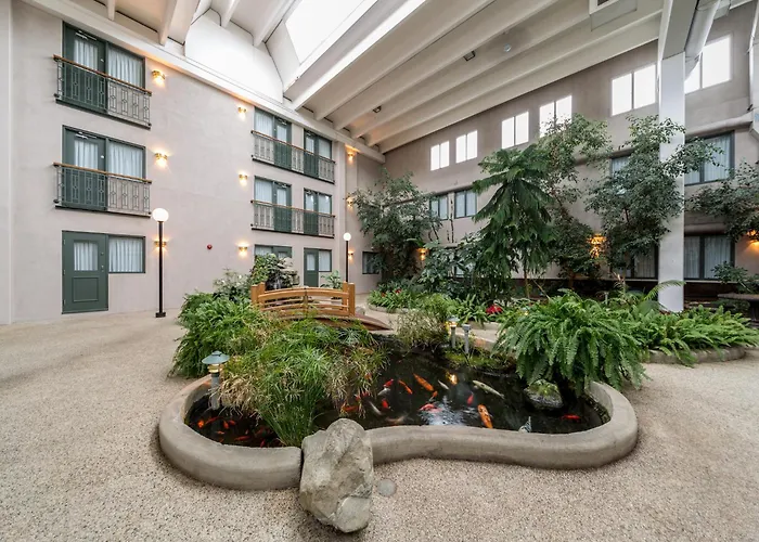 Heritage Inn Hotel & Convention Centre - Brooks