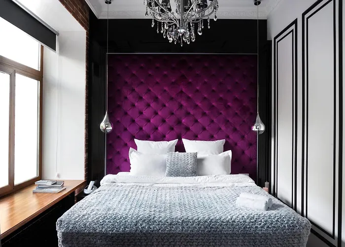 Theatre Boutique Apartments - Stylish - Walk Everywhere Kyiv