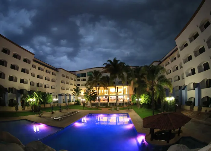 Hotel Gran Plaza & Convention Center Guanajuato