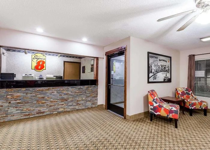 Super 8 By Wyndham Harrisburg Hotel