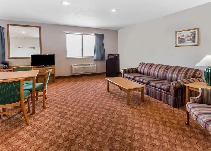 Super 8 By Wyndham St. Charles Hotel Saint Charles