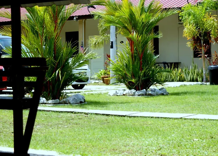 Pemandangan Indah Guest House - Look Out Point Villa- Pantai Cenang 