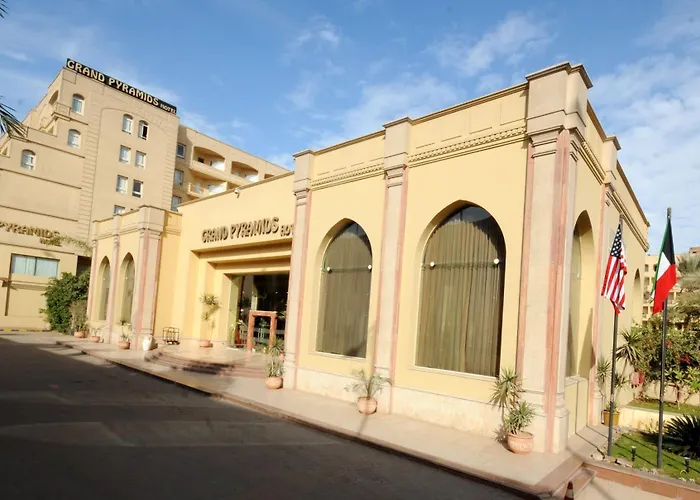 Grand Pyramids Hotel Giza