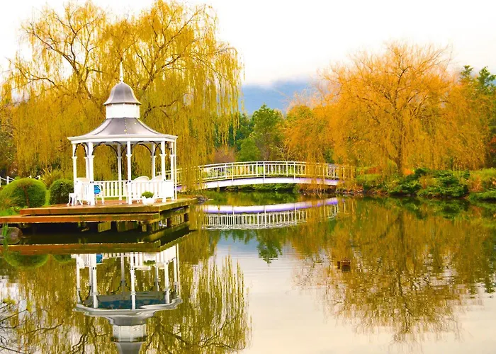 Lakeside Cottage Luxury B&B Mount Dandenong