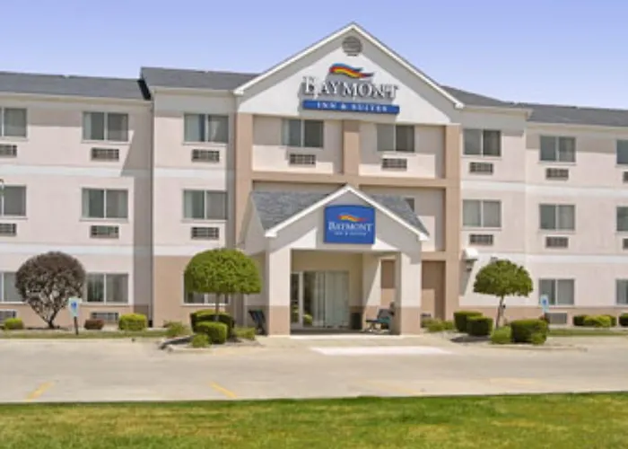 Baymont By Wyndham Mattoon Hotel