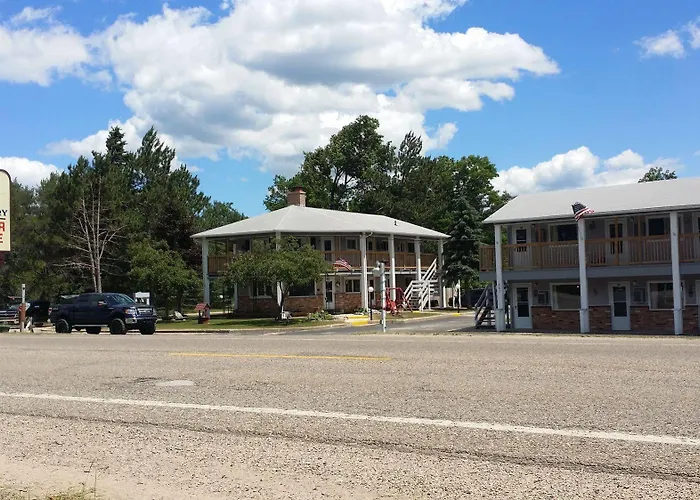 River Country Motor Lodge Grayling