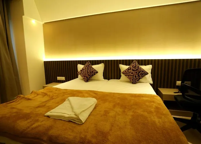 Hotel Grand Parivaar Igatpuri