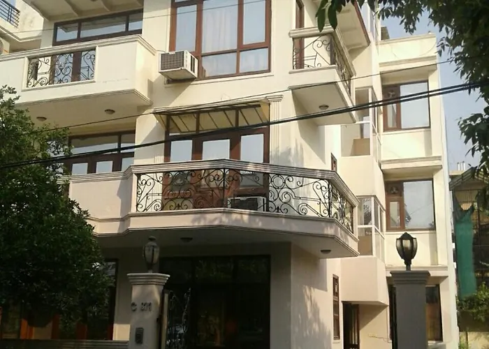 Pamposh Guest House, Gurgaon