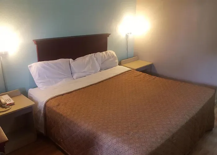 Rodeway Inn Jonesboro - Atlanta South